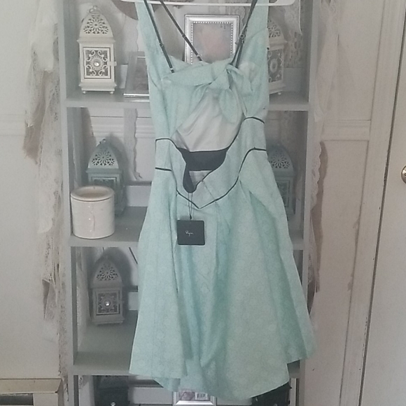 RYU Cute 💞 Dress - Picture 3 of 4